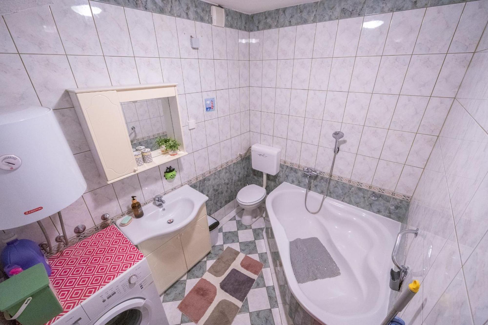 Apartments Tanja Baska Voda Ngoại thất bức ảnh