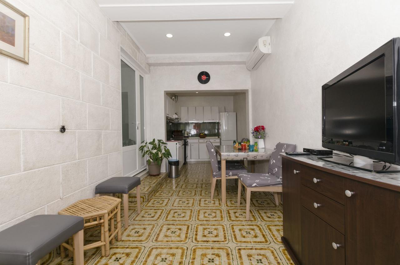 Apartments Tanja Baska Voda Phòng bức ảnh