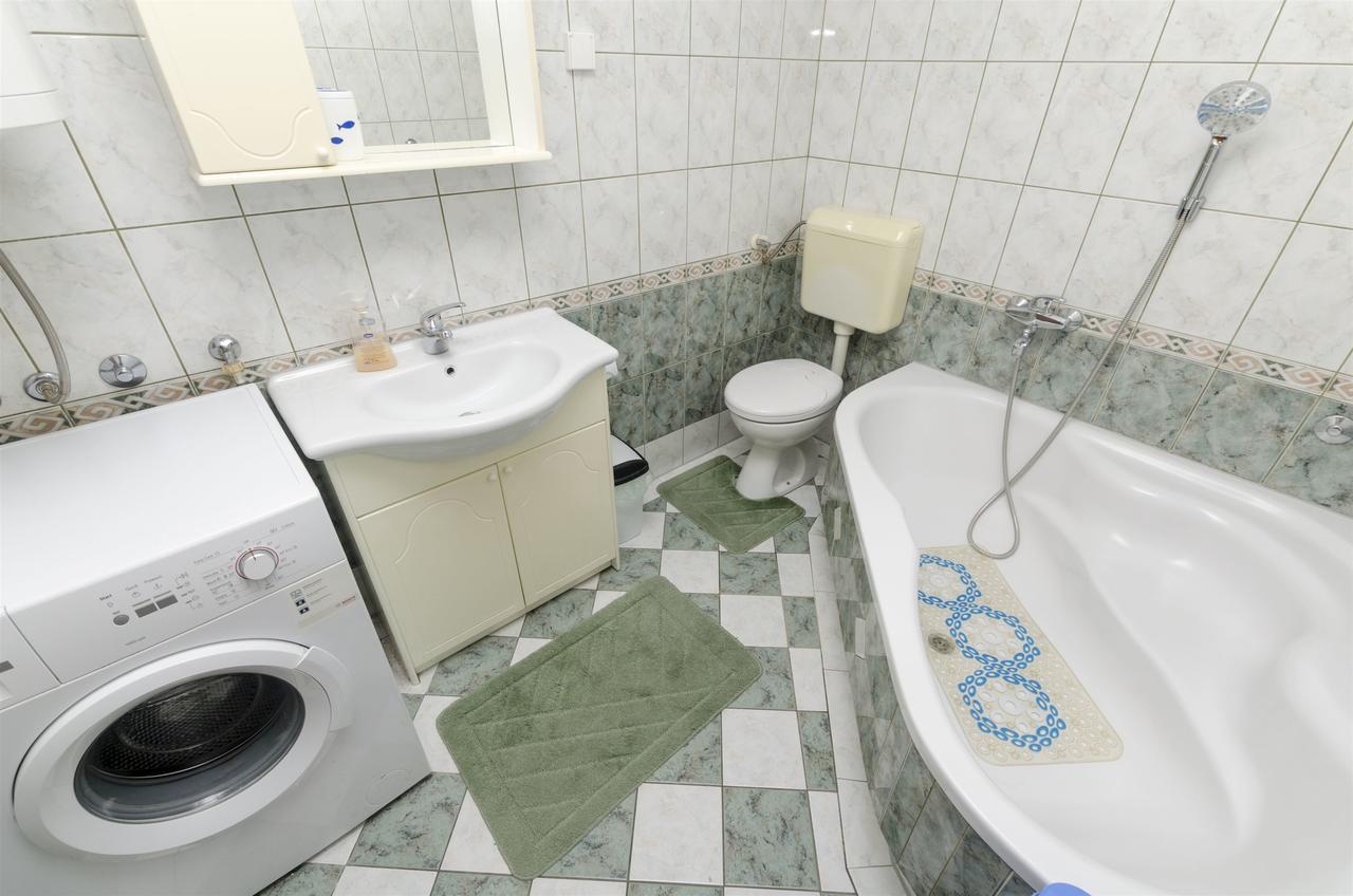 Apartments Tanja Baska Voda Ngoại thất bức ảnh